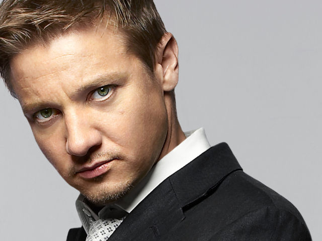 Jeremy Renner Random Promotional Photoshoot 015 Jeremy Renner Daily ジェレミー レナー通信