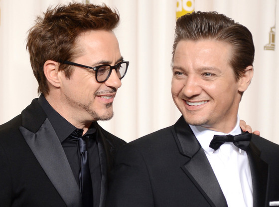 Robert Downey Jr And Jeremy Renner Hang Out With Their Families In Nashville 14 05 07 Jeremy Renner Daily ジェレミー レナー通信